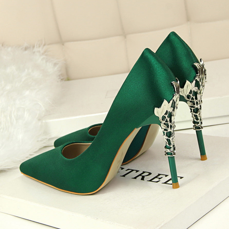 Elegant Pearl Charm Stilettos