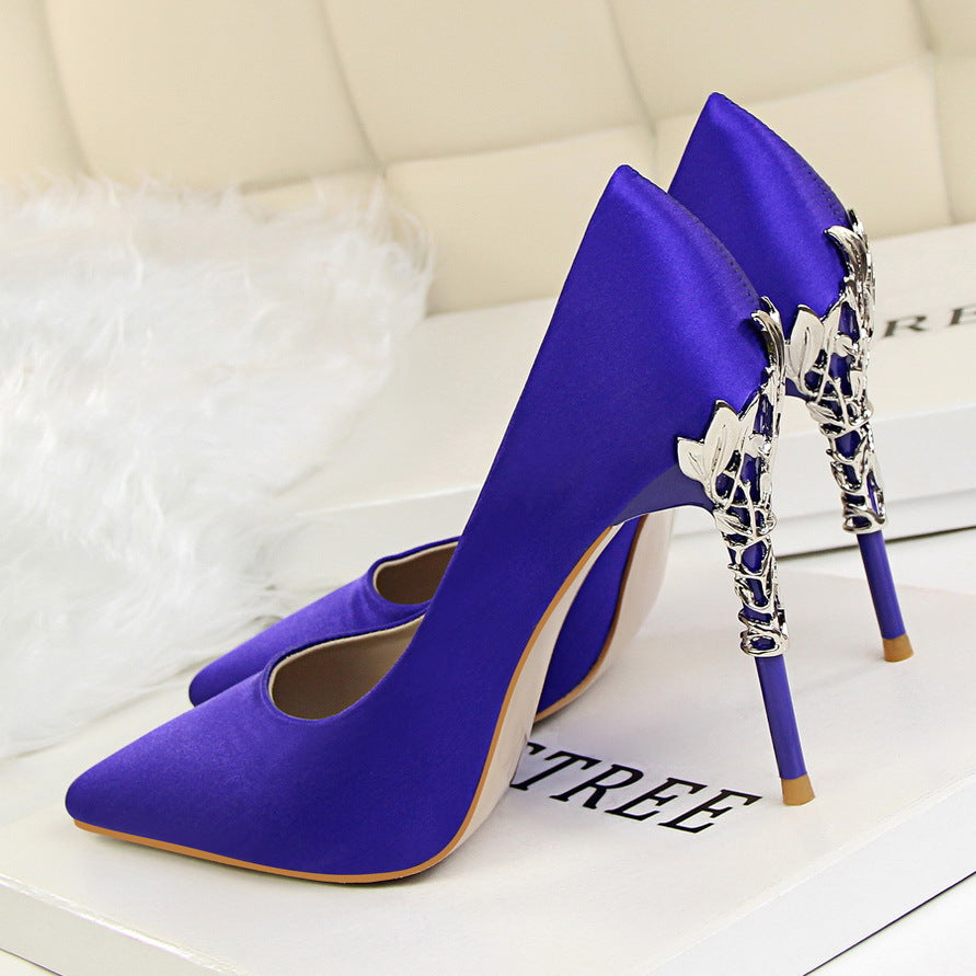 Elegant Pearl Charm Stilettos