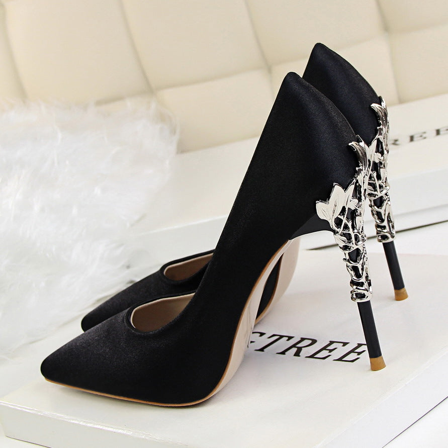 Elegant Pearl Charm Stilettos