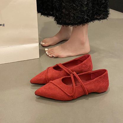 Scarlet grace pointed flat