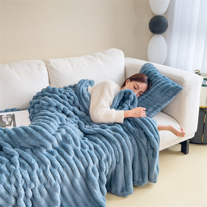 Cozy Ribbed Flannel Blanket – Ultra Soft & Warm Throw