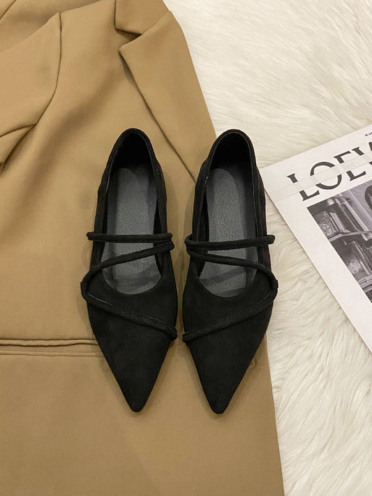 Scarlet grace pointed flat